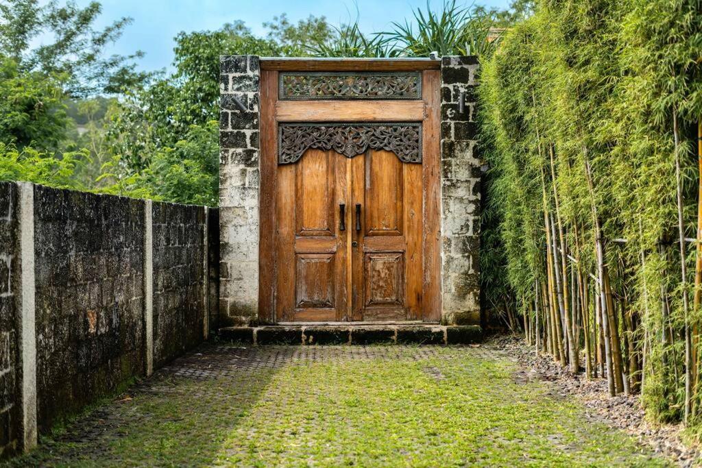 The Padang Villa Jungle Escape 5 Mins Drive From Uluwatu'S Beaches 울루와뚜 외부 사진