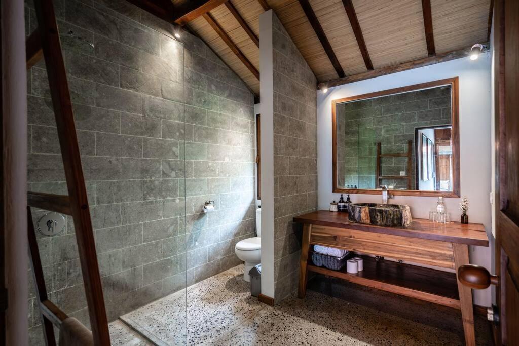 The Padang Villa Jungle Escape 5 Mins Drive From Uluwatu'S Beaches 울루와뚜 외부 사진