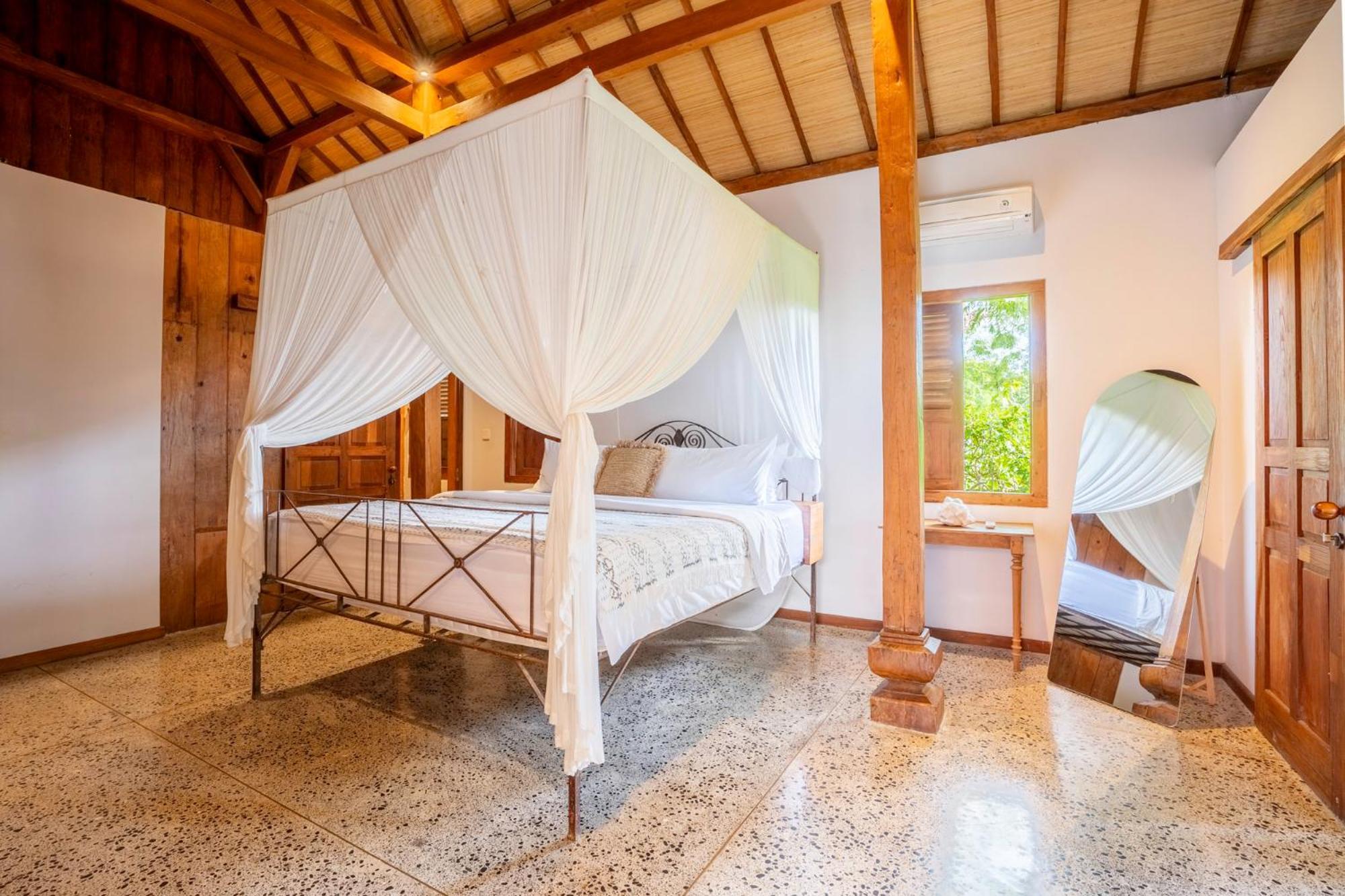The Padang Villa Jungle Escape 5 Mins Drive From Uluwatu'S Beaches 울루와뚜 외부 사진